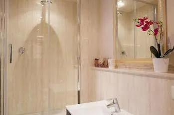B&B I Quattro Poeti Florence Couette-café